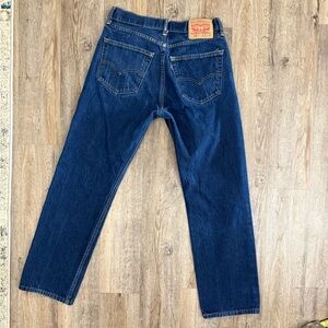 Levi’s • 505 Regular Fit Jeans